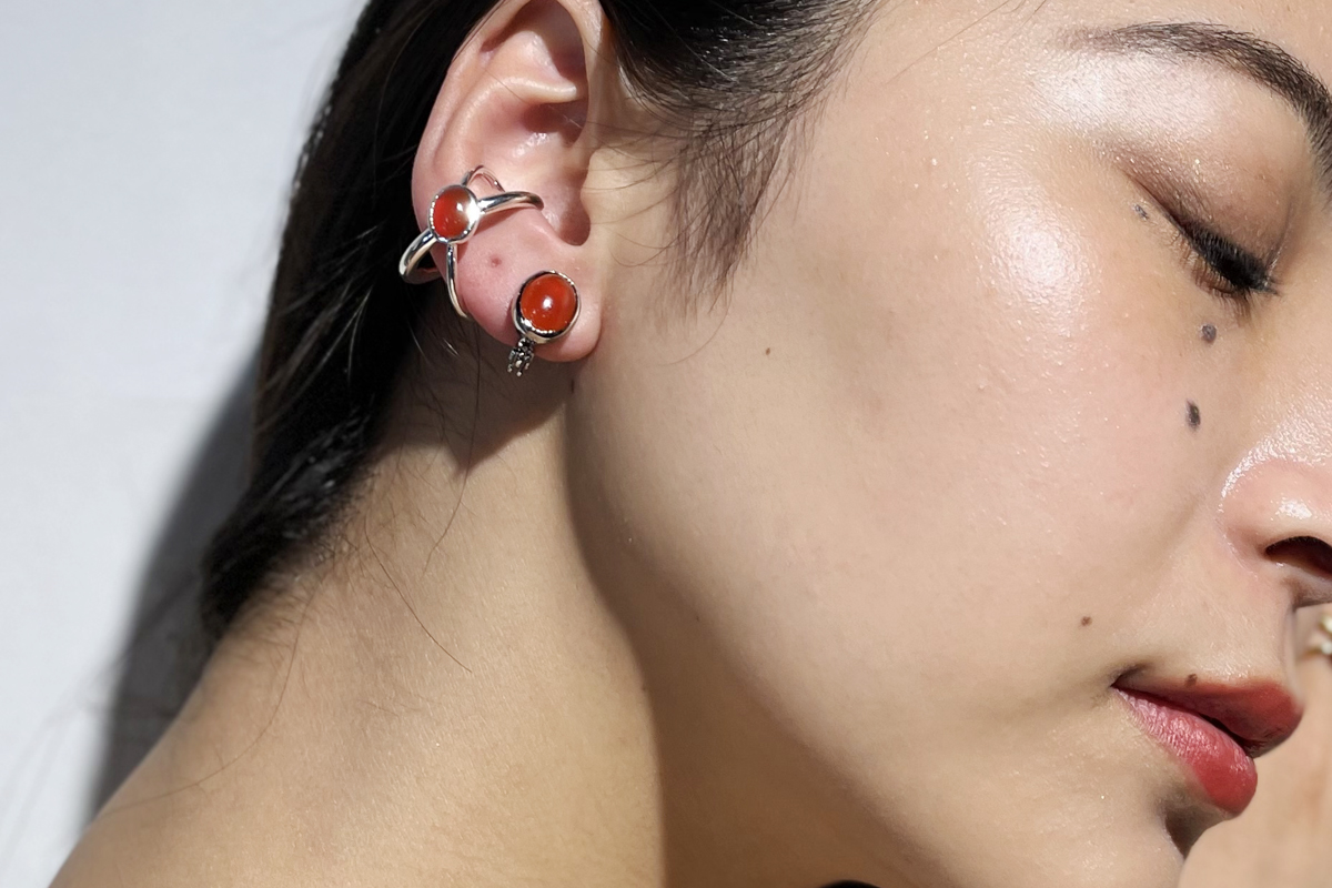 carnelian cabochon earring